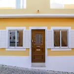 B34 - Central Townhouse In Lagos
